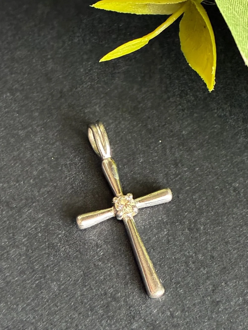 925 Silver pendant,Polished Silver Cross Pendant Necklace with Center Accent - Picture 3 of 6